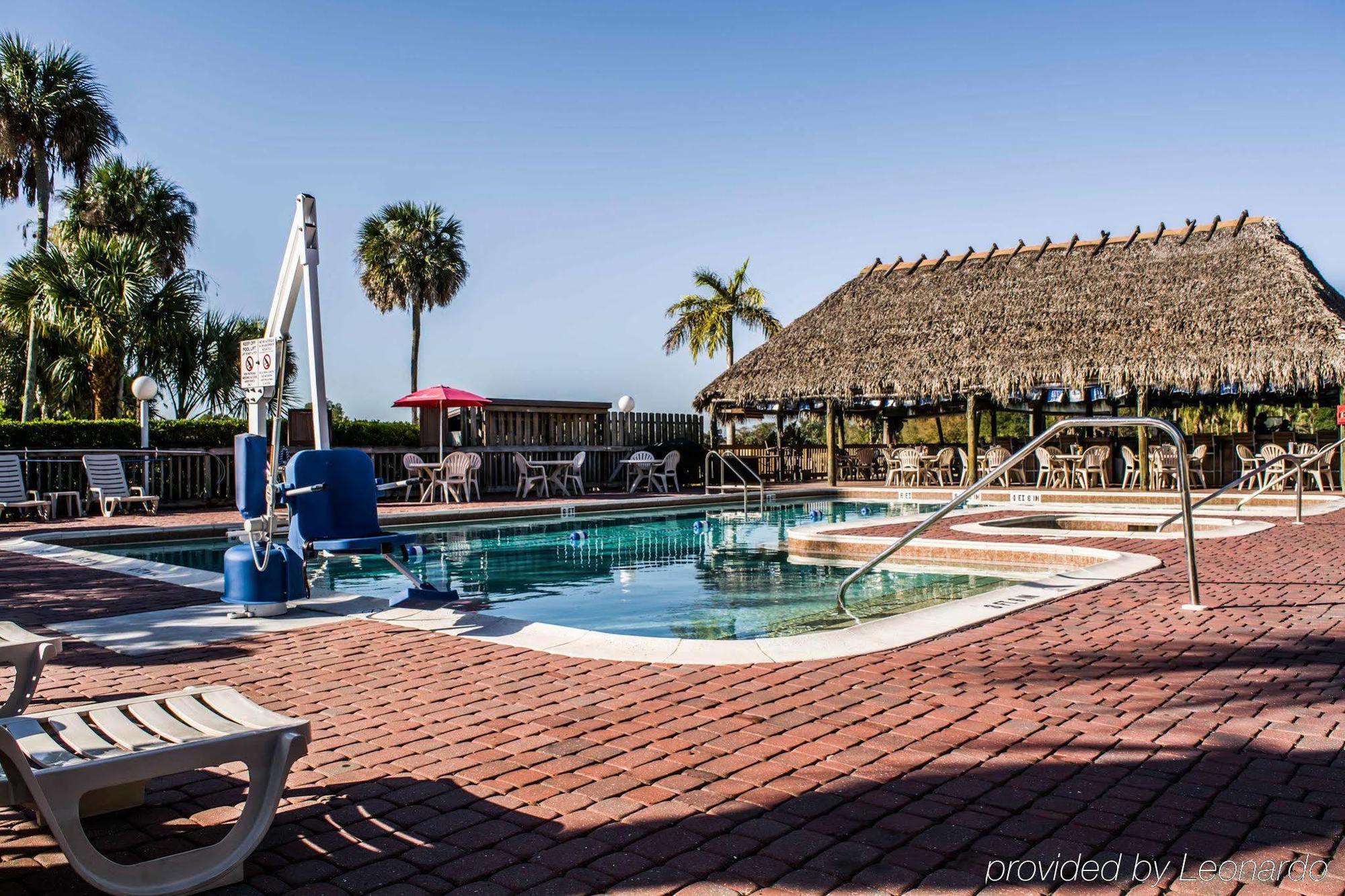 Quality Inn And Suites Golf Resort Golden Gate Exterior foto